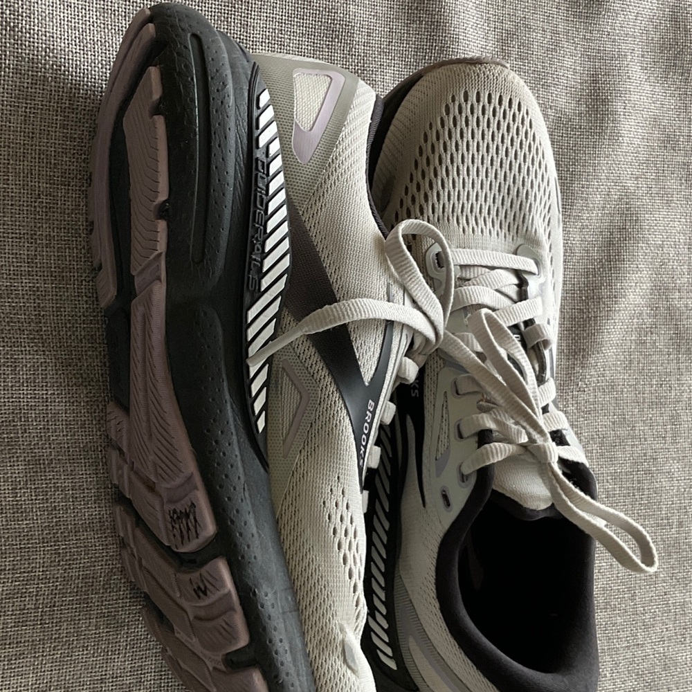 Brooks Athletic Shoes in Gray and Black - Picture 6 of 16